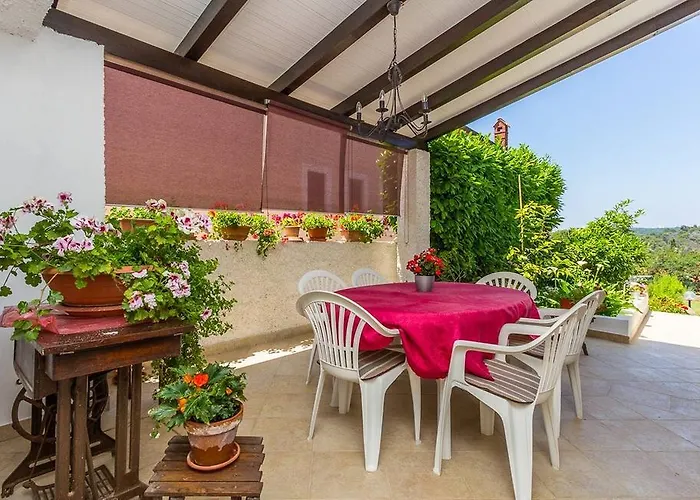 Apartment Eli Apartman *